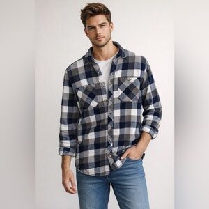 Pacific Crest Men’s Thick Button Up Flannel Size Medium